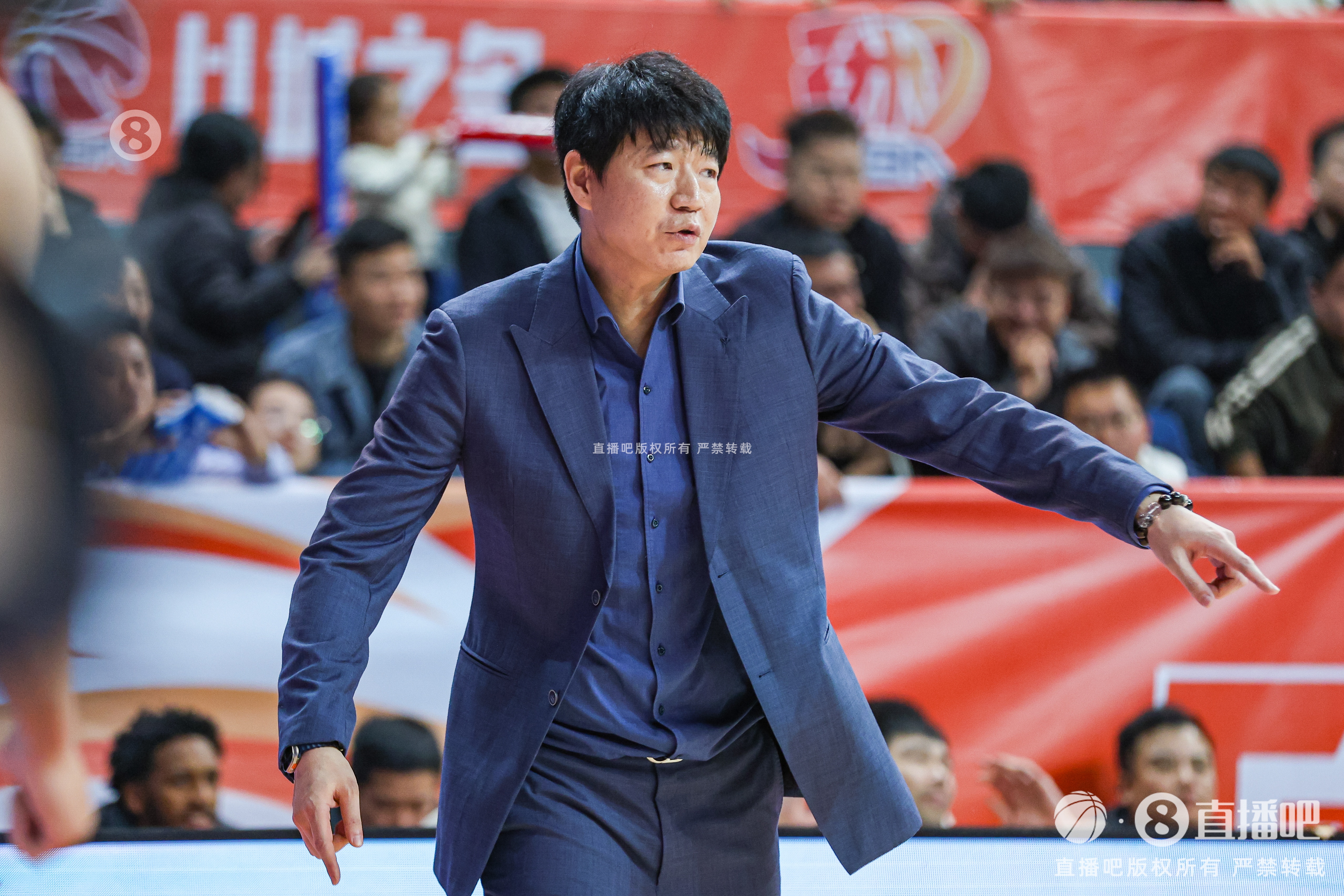 影响季后赛对阵之战！邱彪：不希望太看重结果 希望大家都健康的
